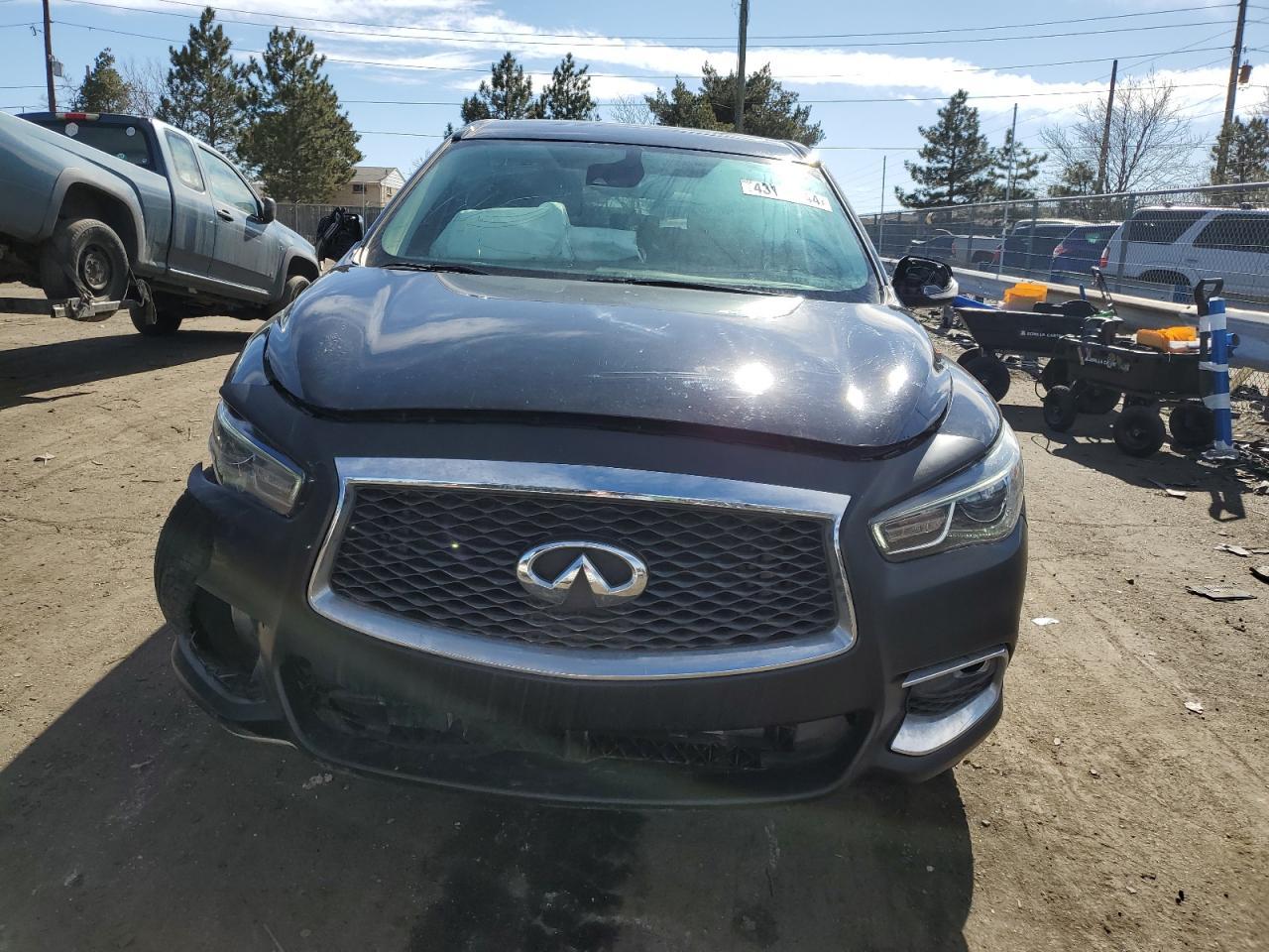 2019 INFINITI QX60 LUXE - Фото 5