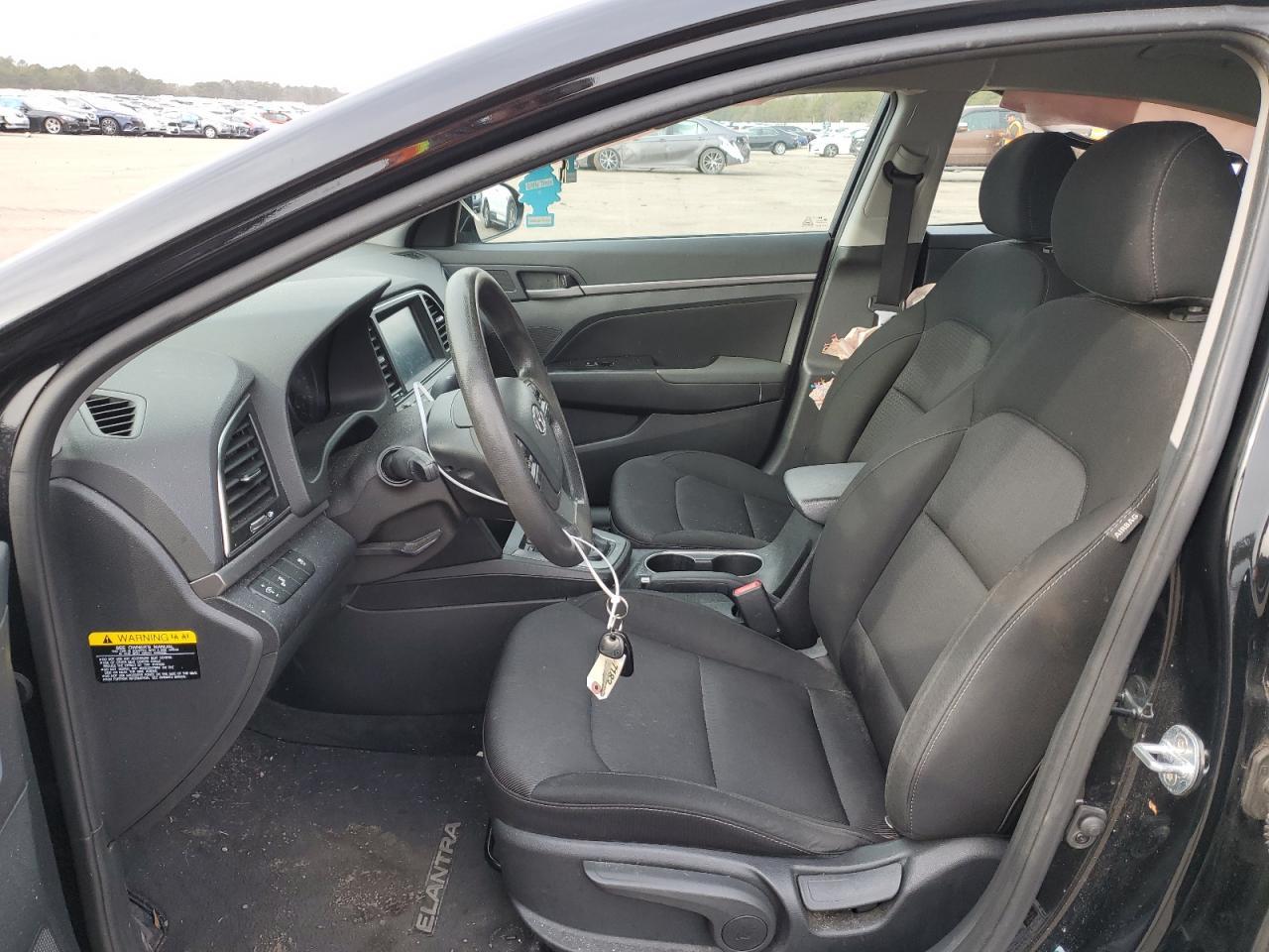 2018 HYUNDAI ELANTRA SE - Фото 7