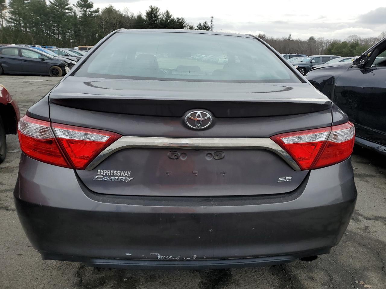 2016 TOYOTA CAMRY LE - Фото 6
