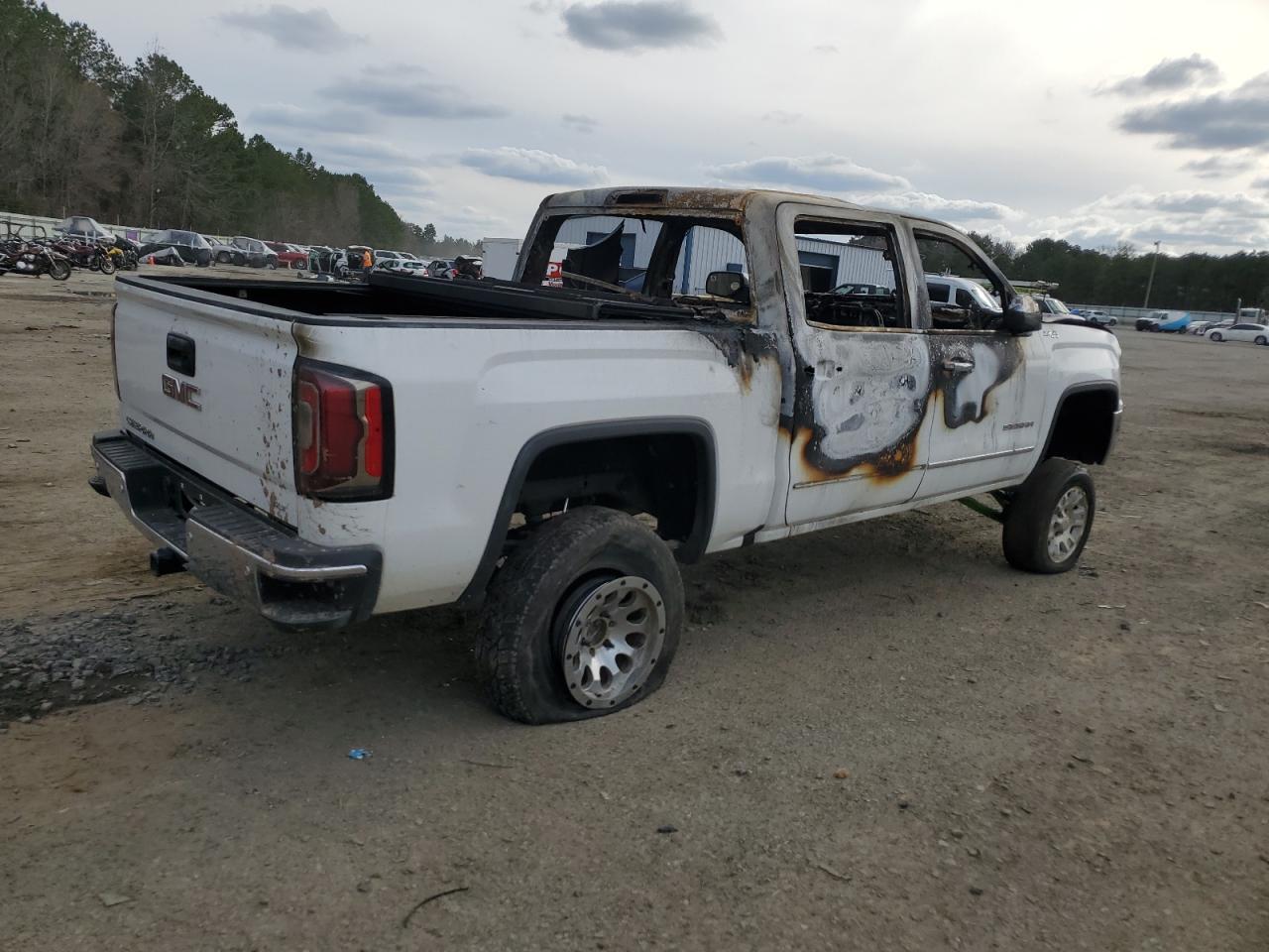2017 GMC SIERRA K15 - Фото 3