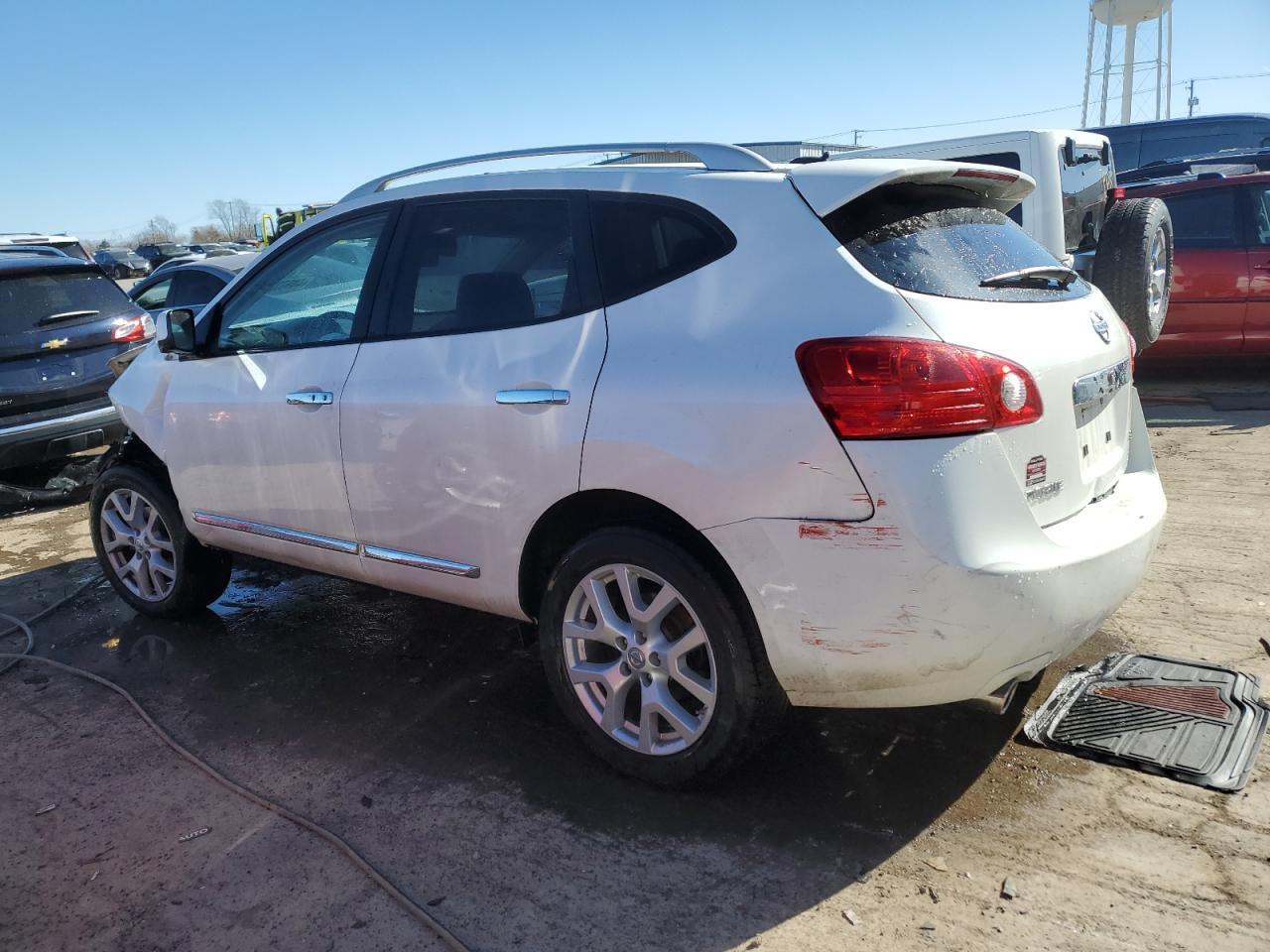 2013 NISSAN ROGUE S - Image 2