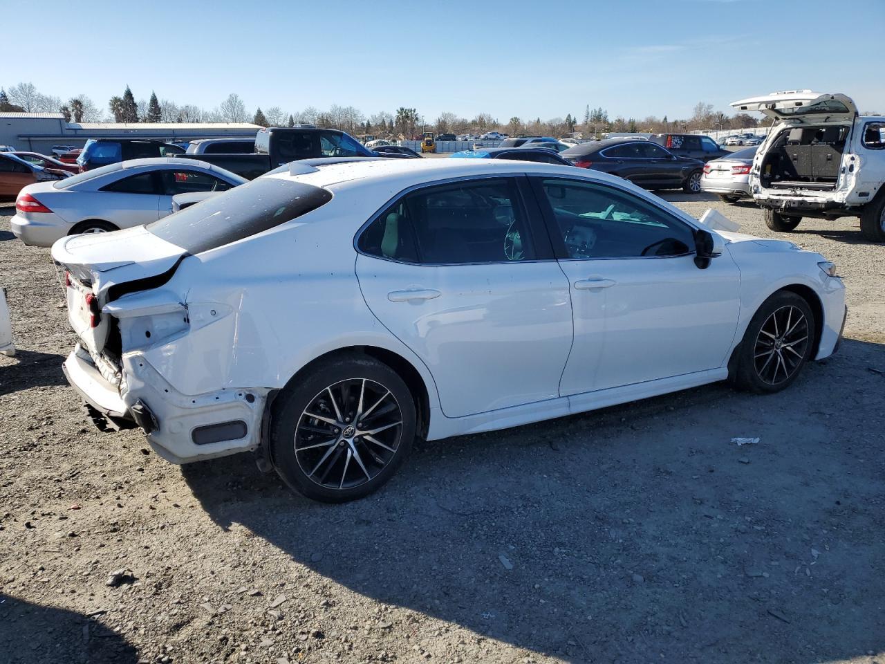 2021 TOYOTA CAMRY SE - Image 3