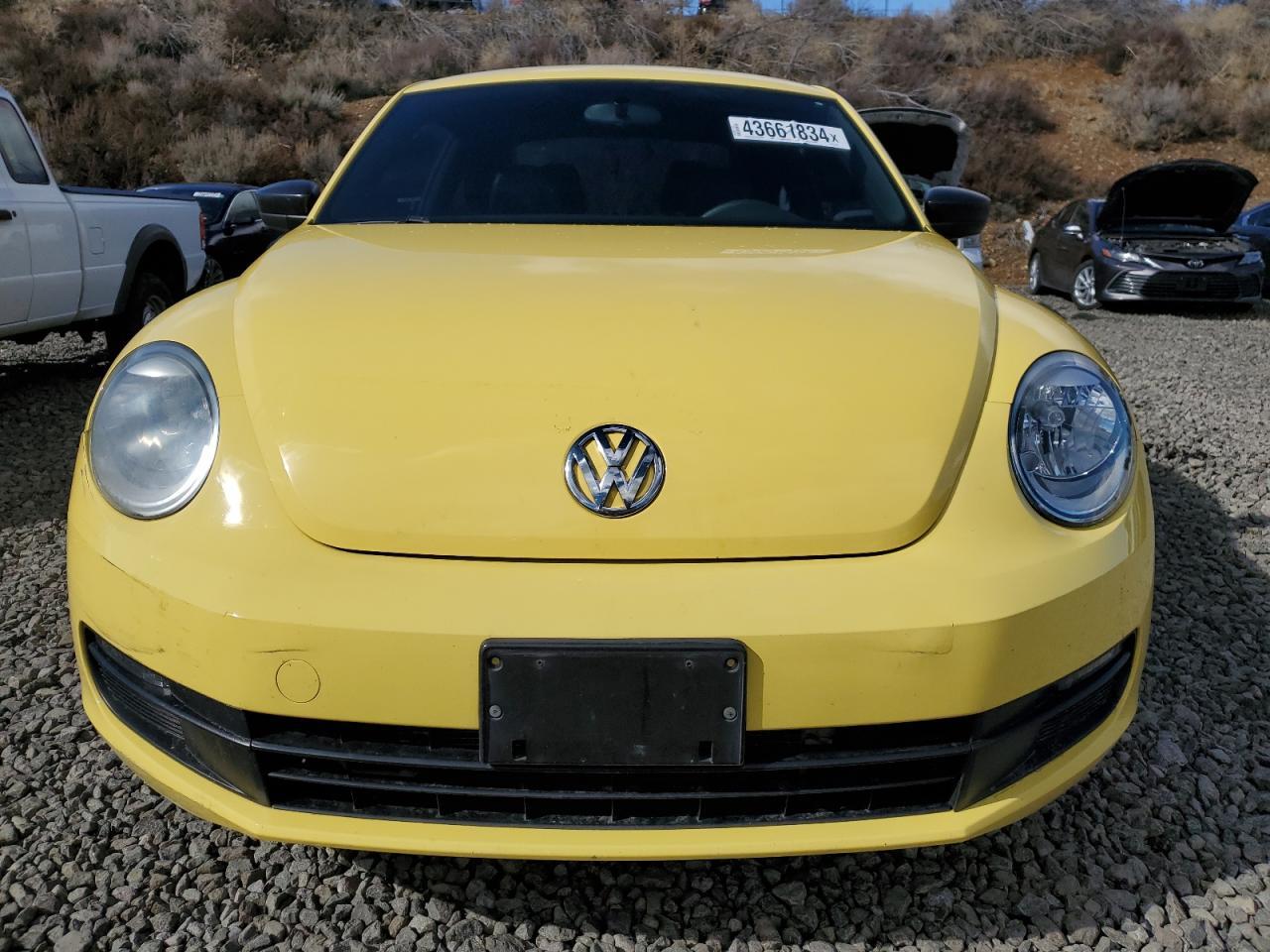 2015 VOLKSWAGEN BEETLE 1.8 - Фото 5