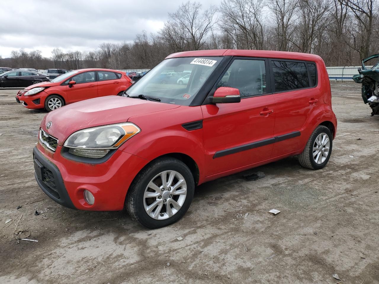 2013 KIA SOUL + car image