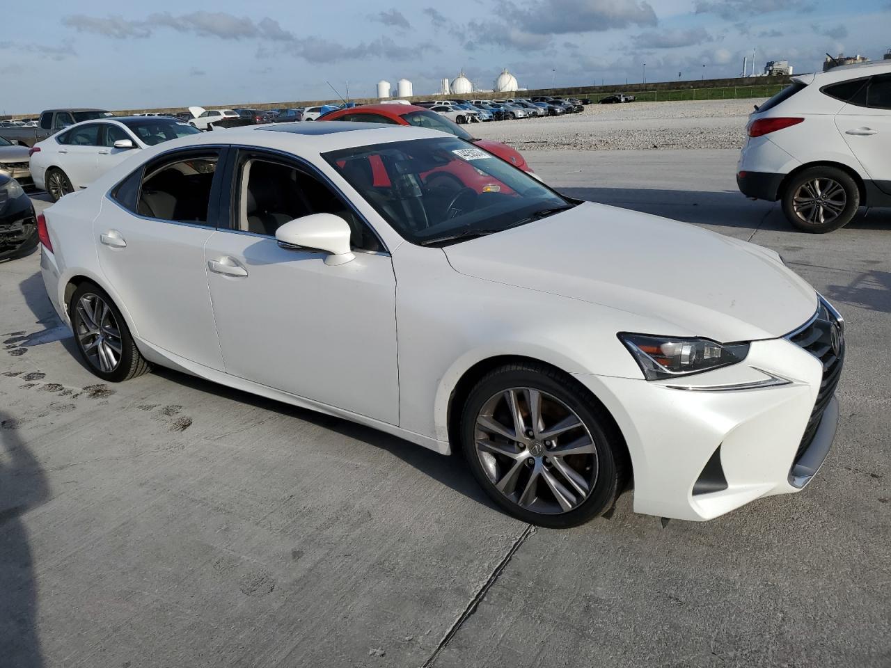 2018 LEXUS IS 300 - Фото 4