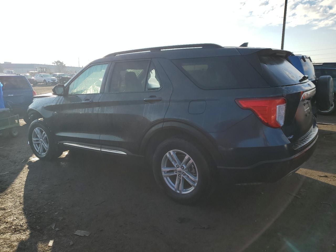 2022 FORD EXPLORER X - Фото 2