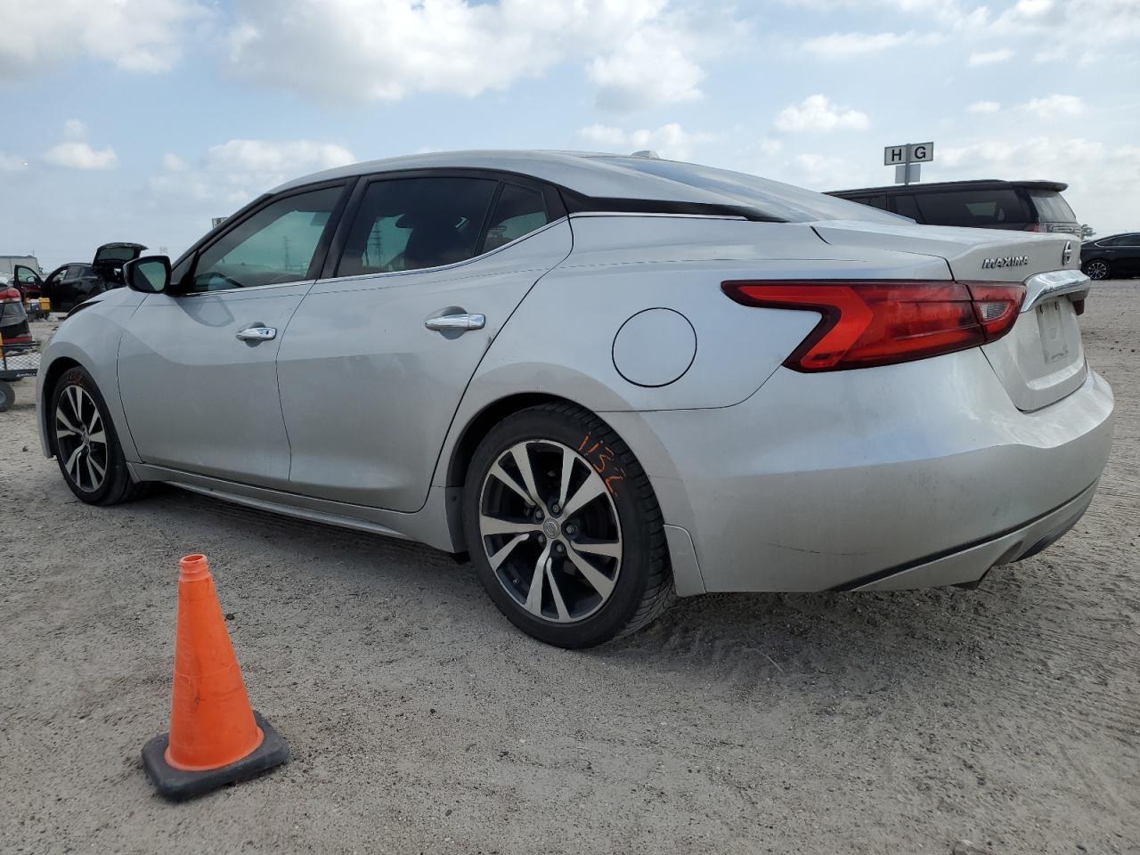 2017 NISSAN MAXIMA 3.5 - Image 2