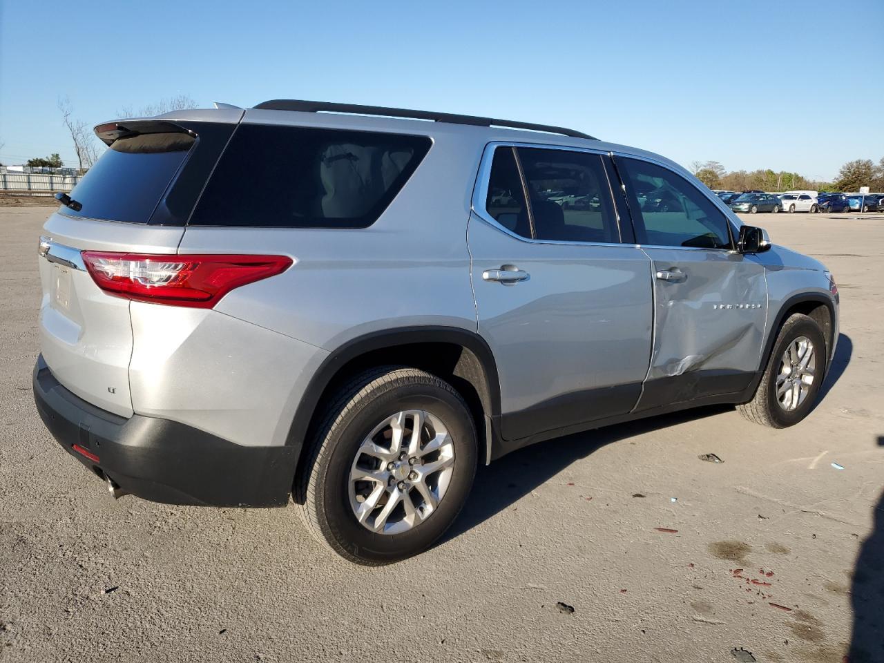2020 CHEVROLET TRAVERSE L - Фото 3