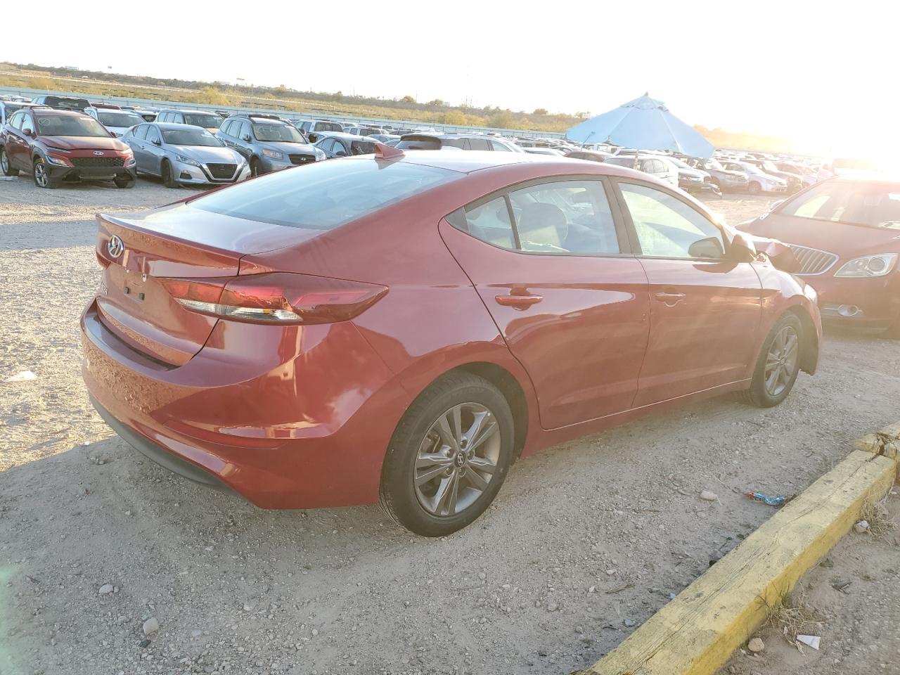 2018 HYUNDAI ELANTRA SE - Фото 3