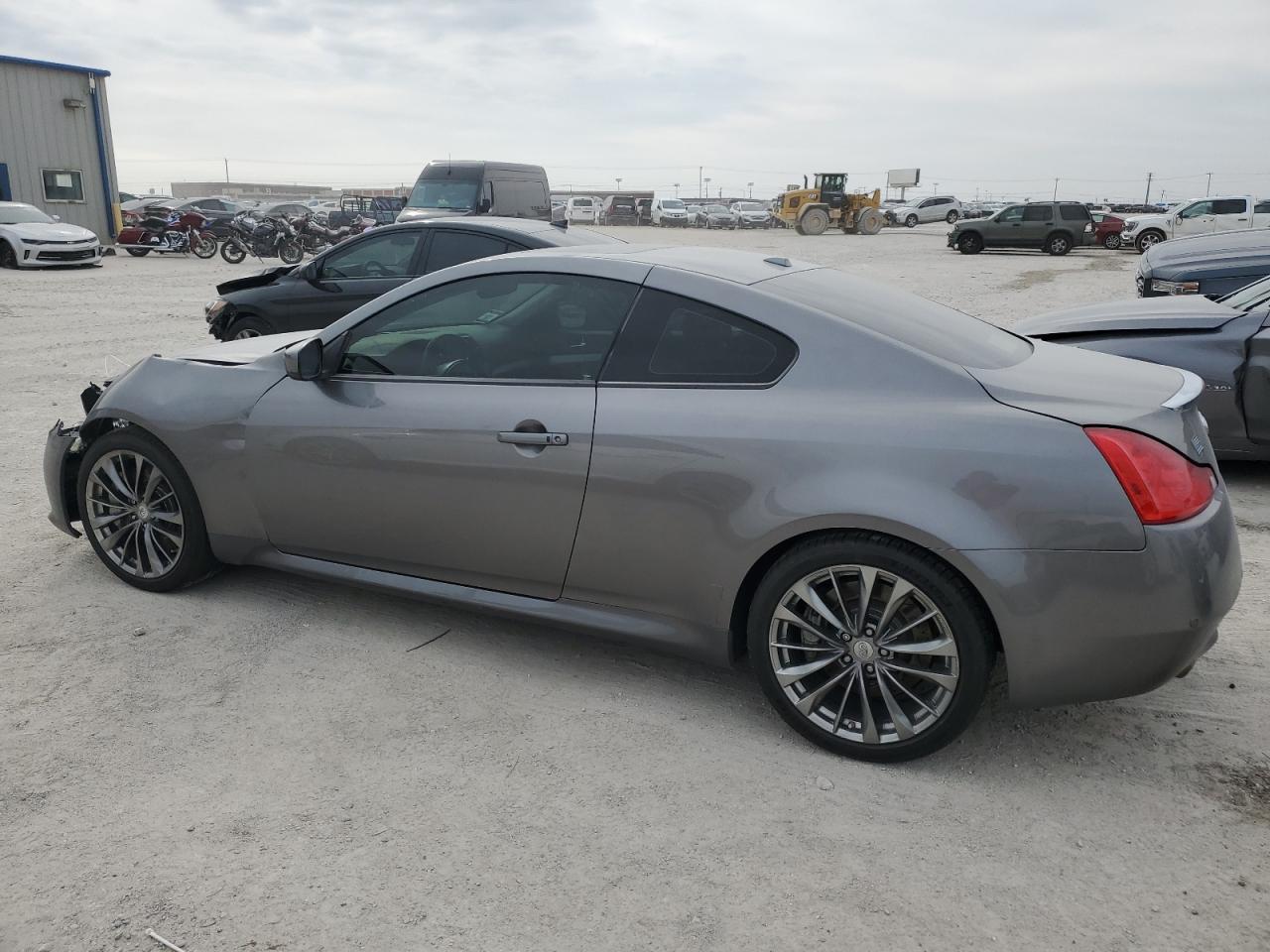 2012 INFINITI G37 BASE - Image 2