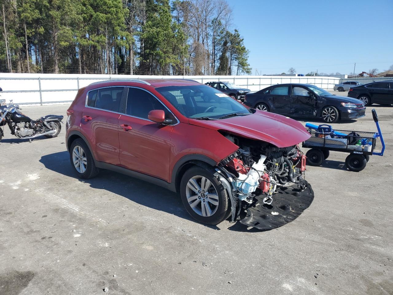 2017 KIA SPORTAGE L - Image 4
