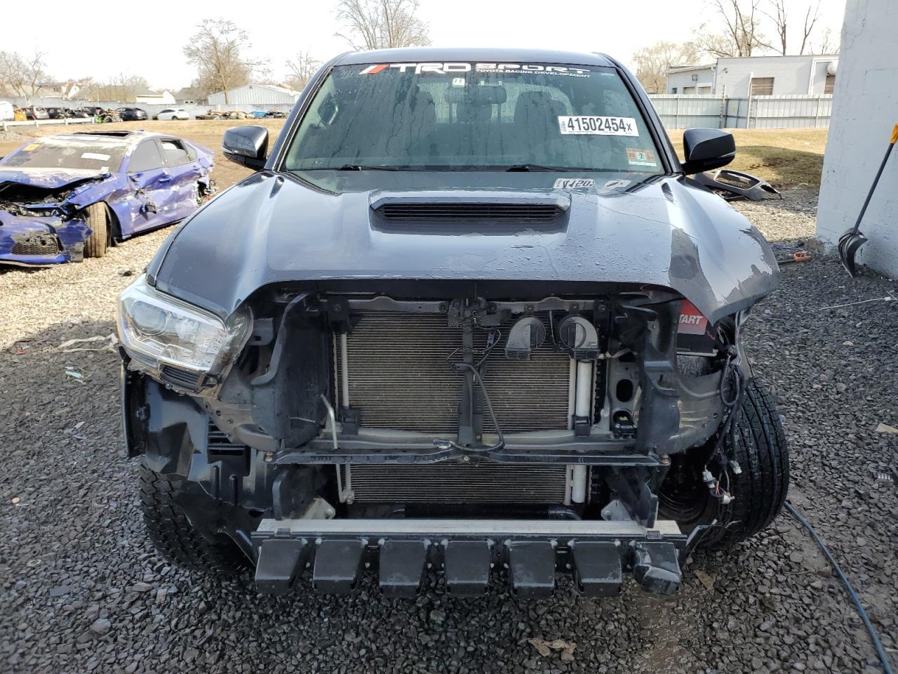 2017 TOYOTA TACOMA DOU - Фото 5