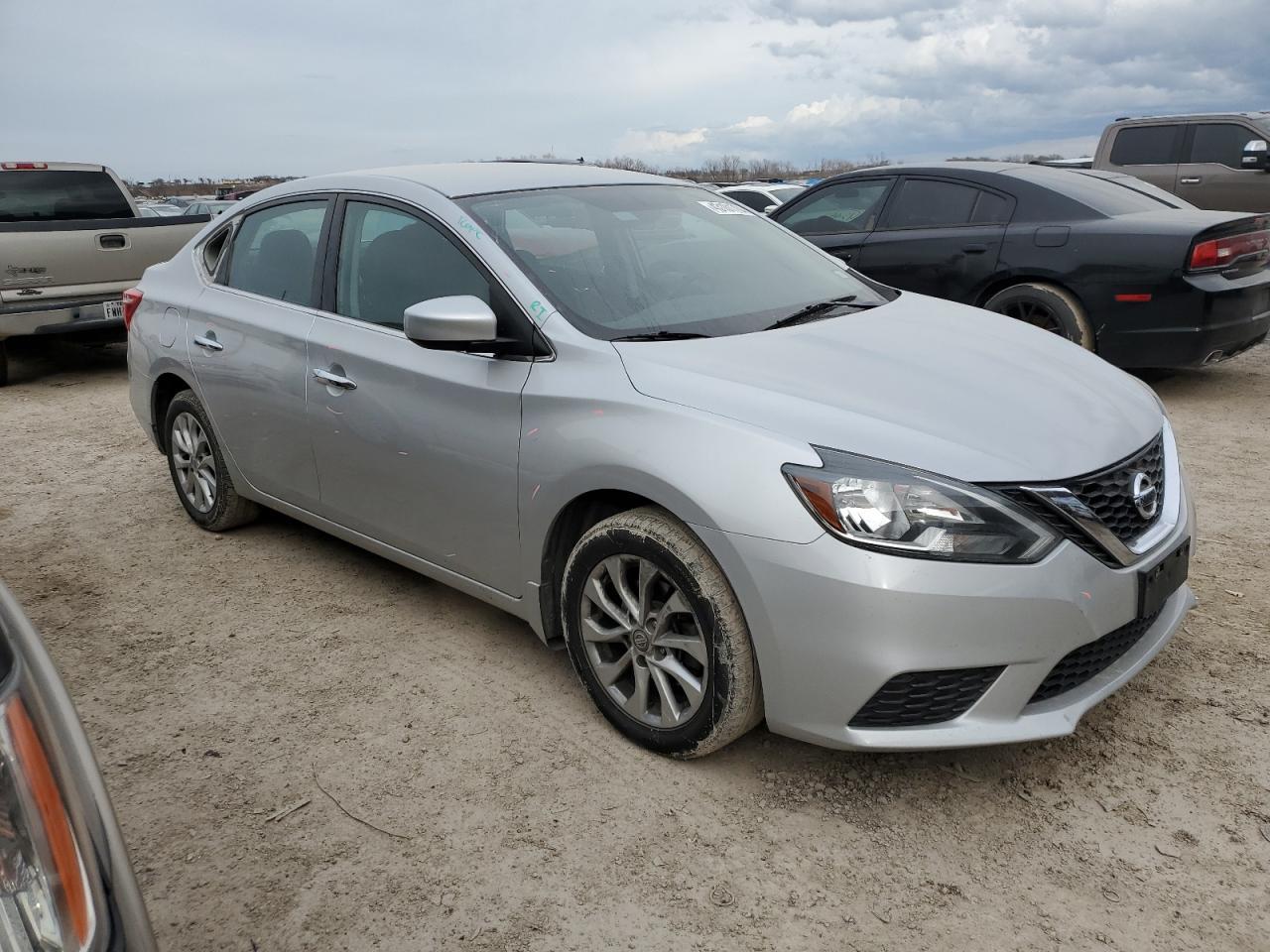 2017 NISSAN SENTRA S - Фото 4