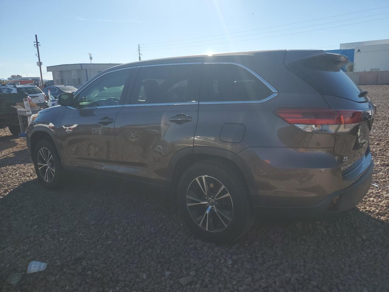2019 TOYOTA HIGHLANDER - Фото 2