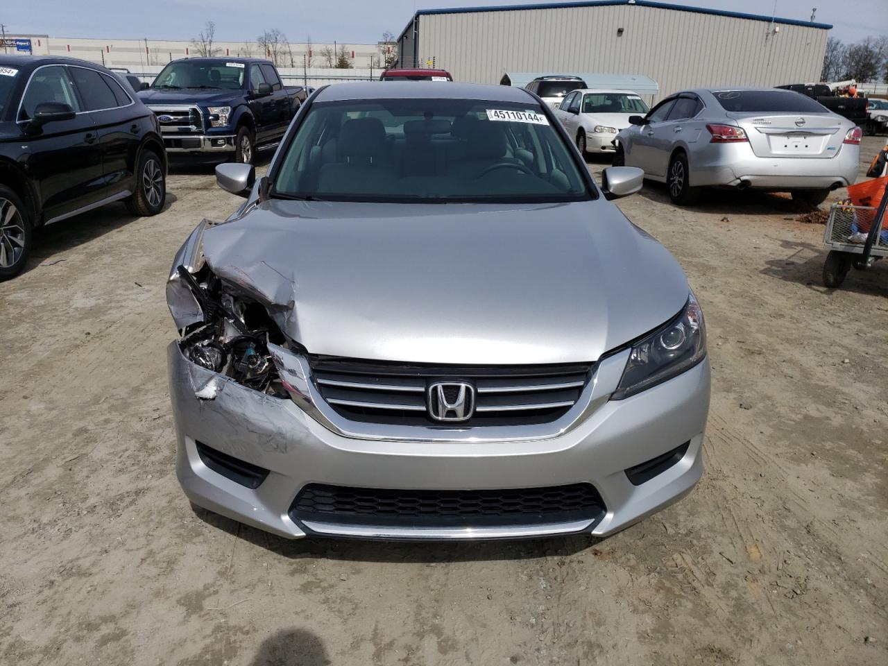 2014 HONDA ACCORD LX - Image 5