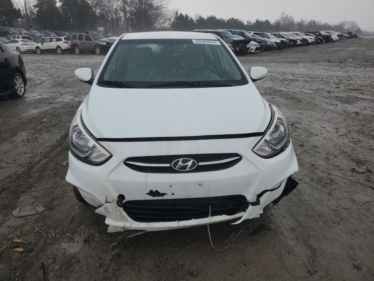 2016 HYUNDAI ACCENT SE - Фото 5