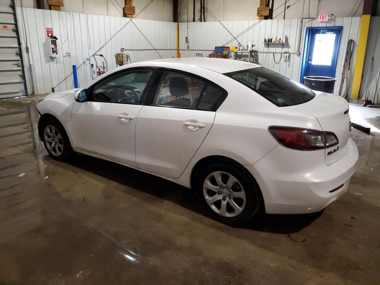 2013 MAZDA 3 I - Фото 2