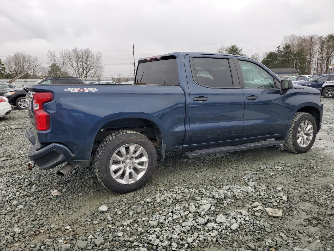 2021 CHEVROLET SILVERADO - Фото 3