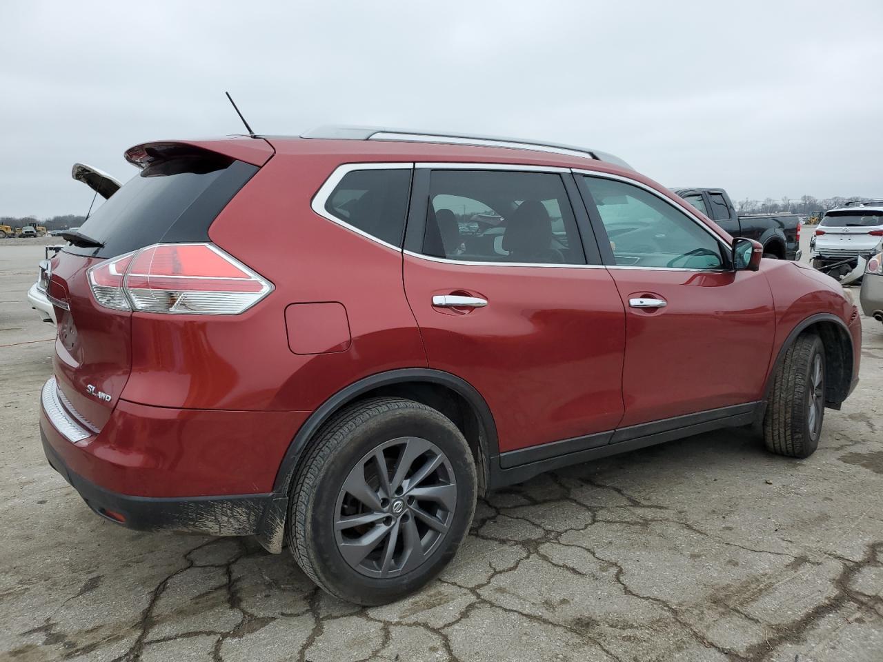 2016 NISSAN ROGUE S - Фото 3