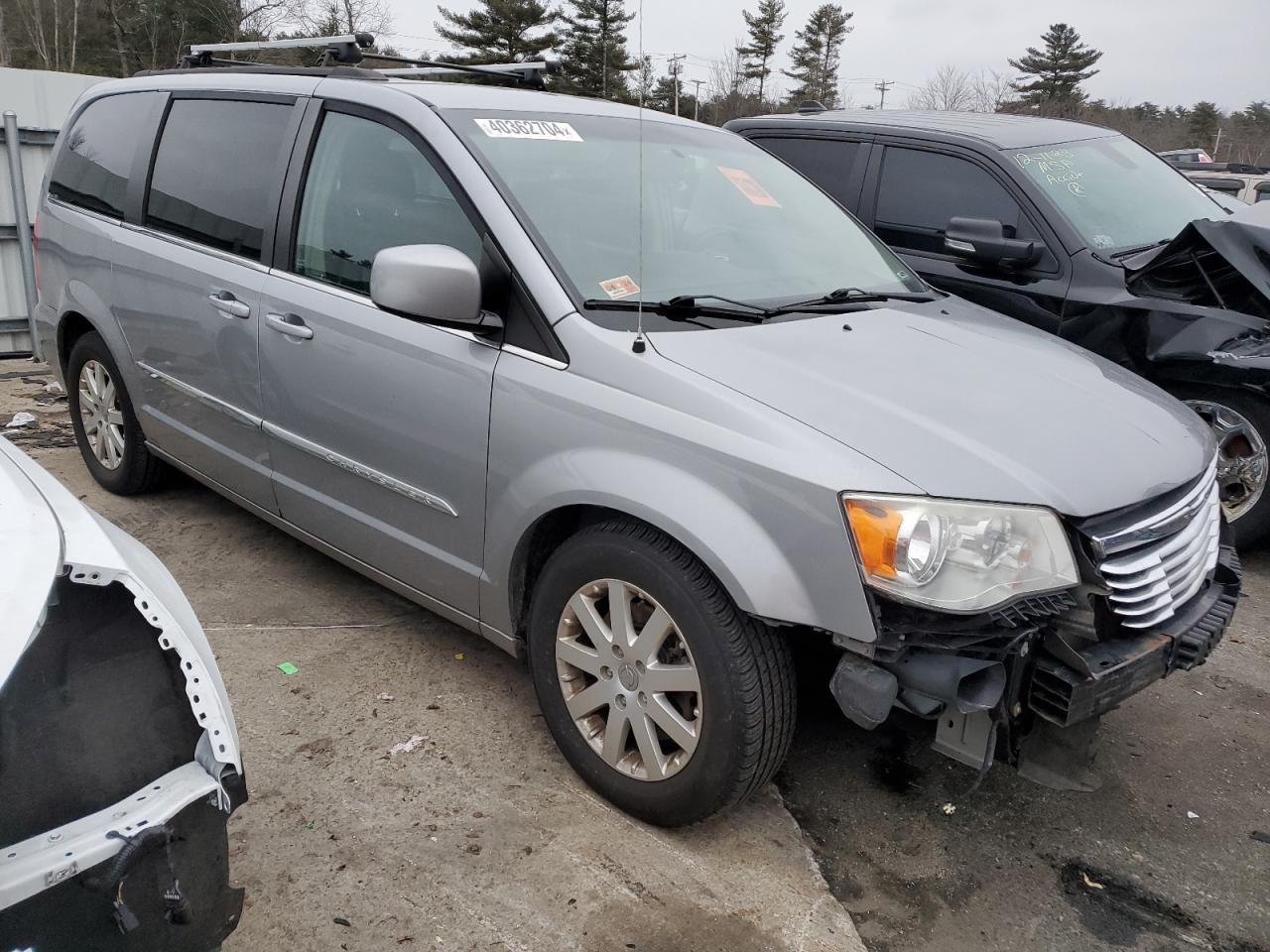 2014 CHRYSLER TOWN & COU - Фото 4