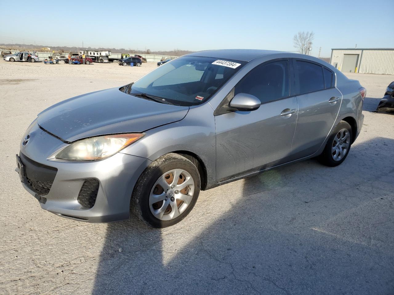 2013 MAZDA 3 I