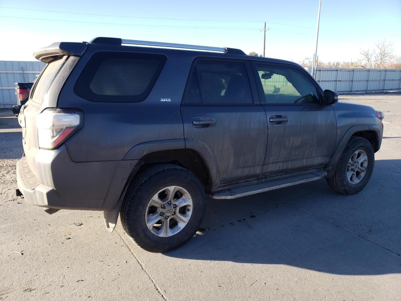 2019 TOYOTA 4RUNNER SR - Image 3