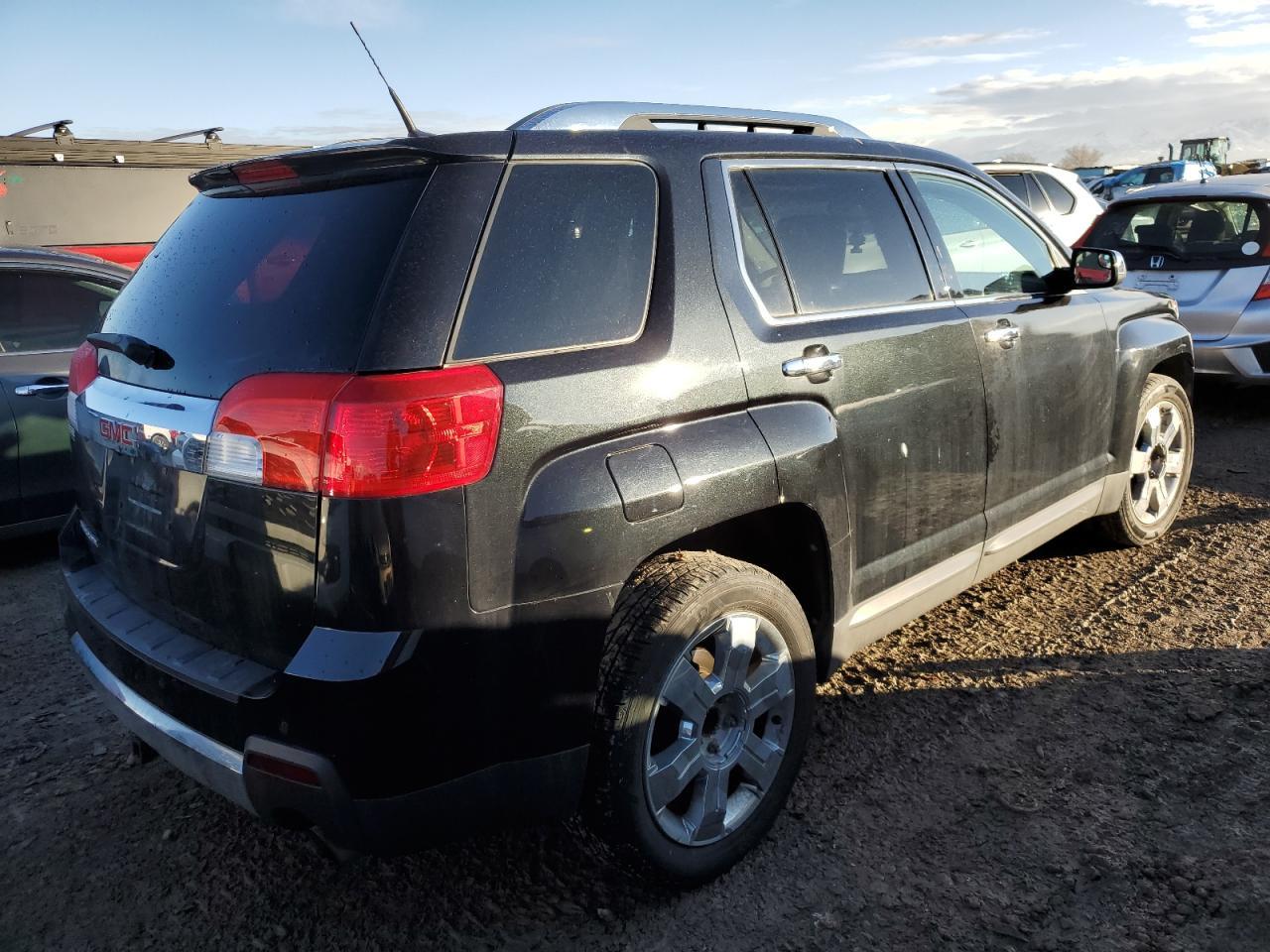 2012 GMC TERRAIN SL - Image 3
