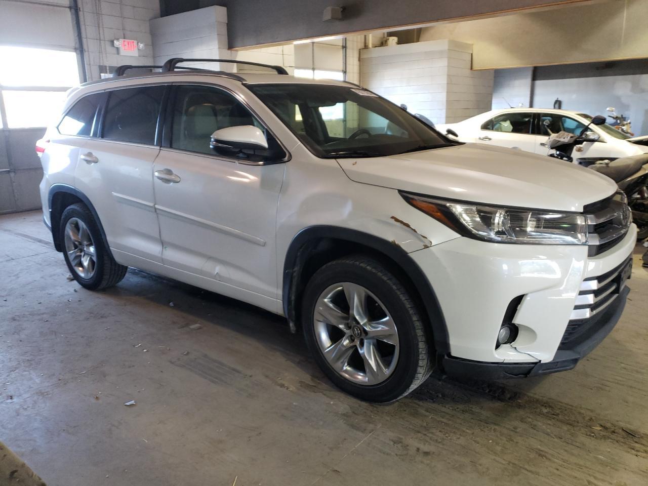 2018 TOYOTA HIGHLANDER - Фото 4