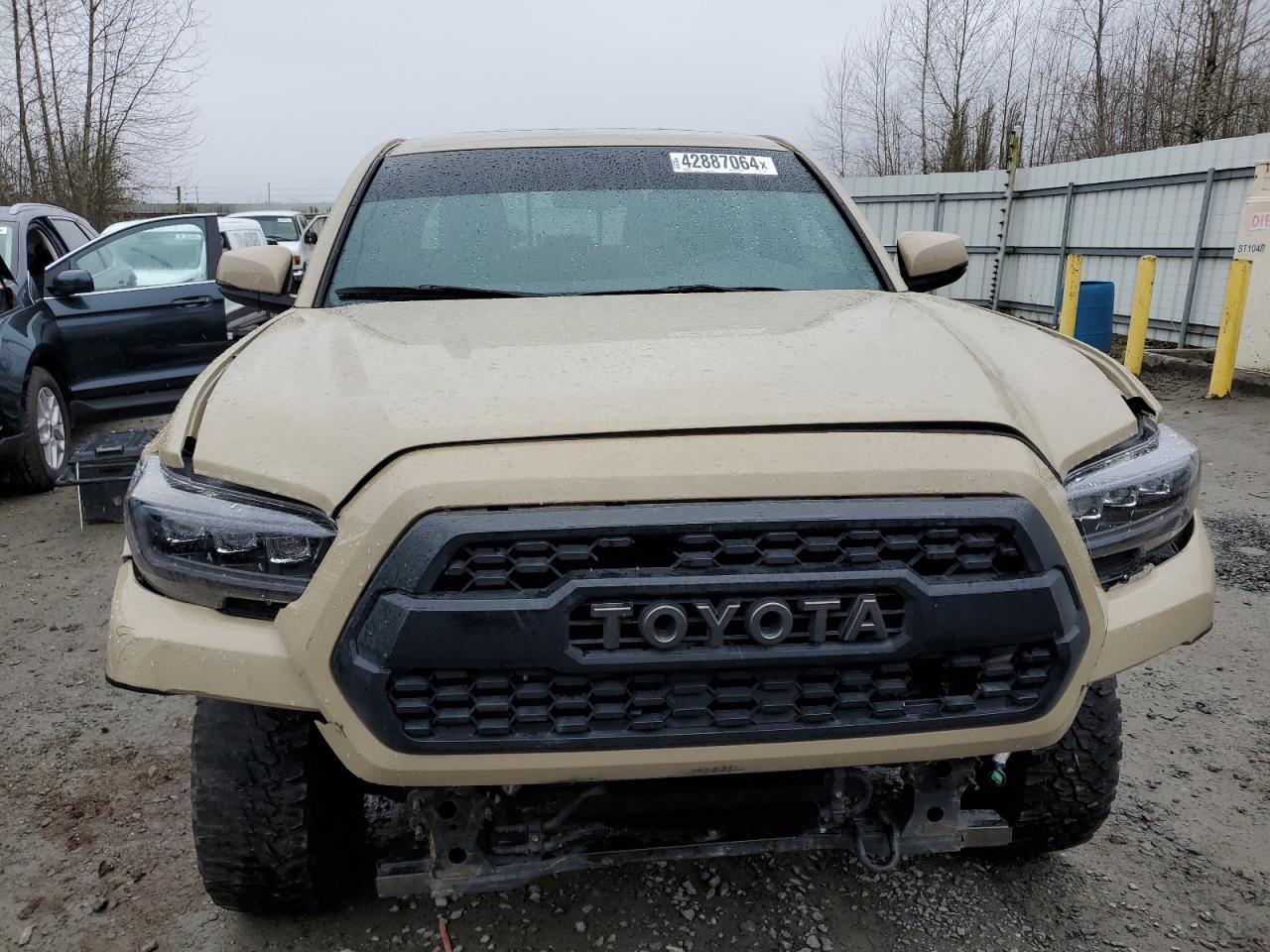 2017 TOYOTA TACOMA DOU - Фото 5