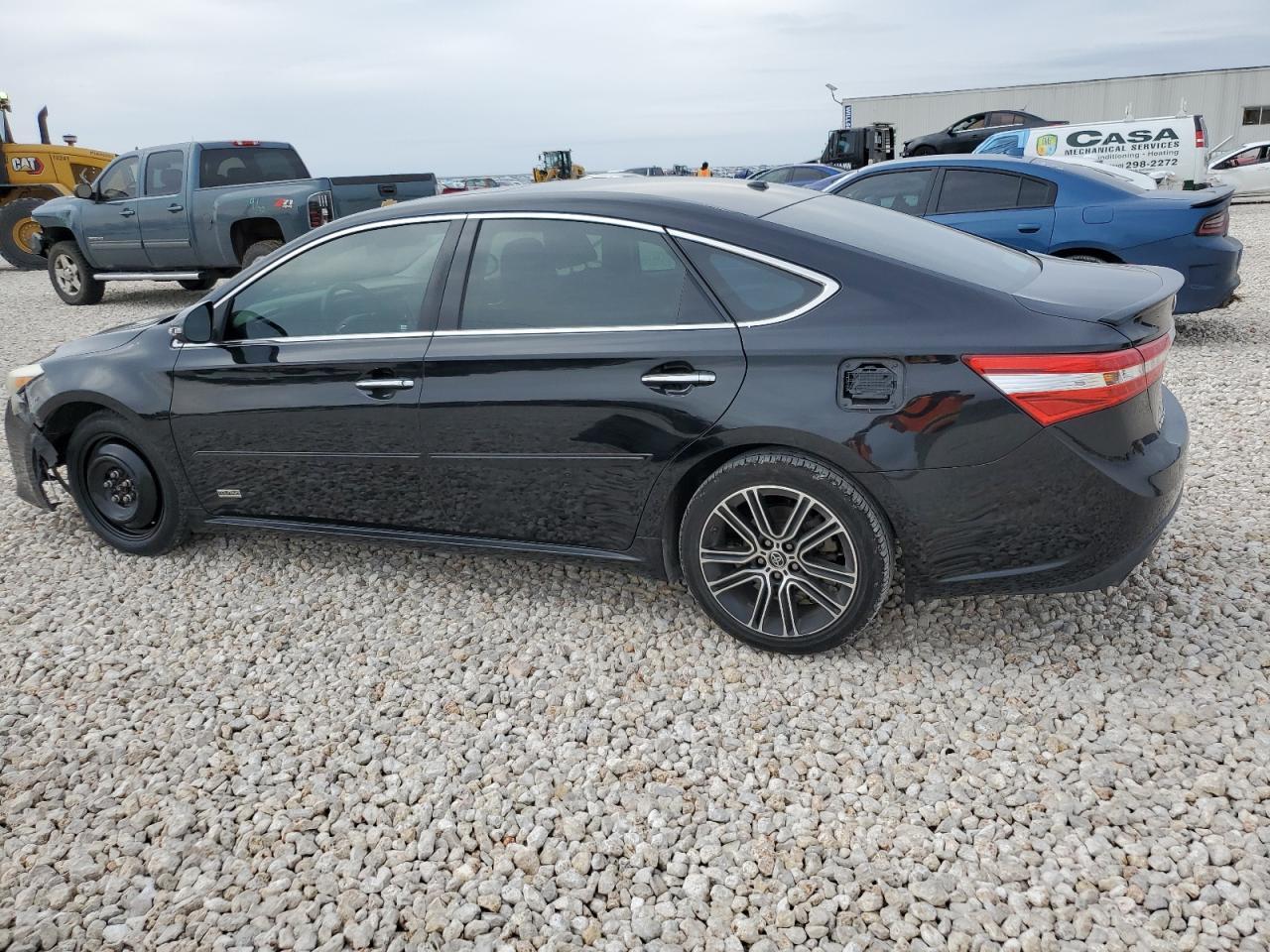 2015 TOYOTA AVALON XLE - Image 2
