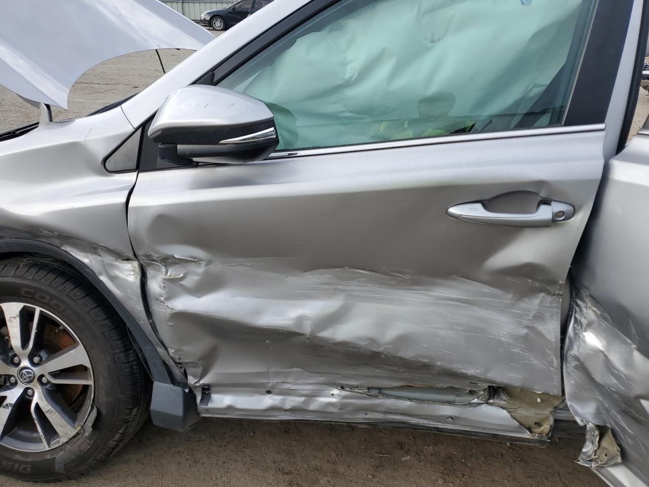2016 TOYOTA RAV4 XLE - Фото 7