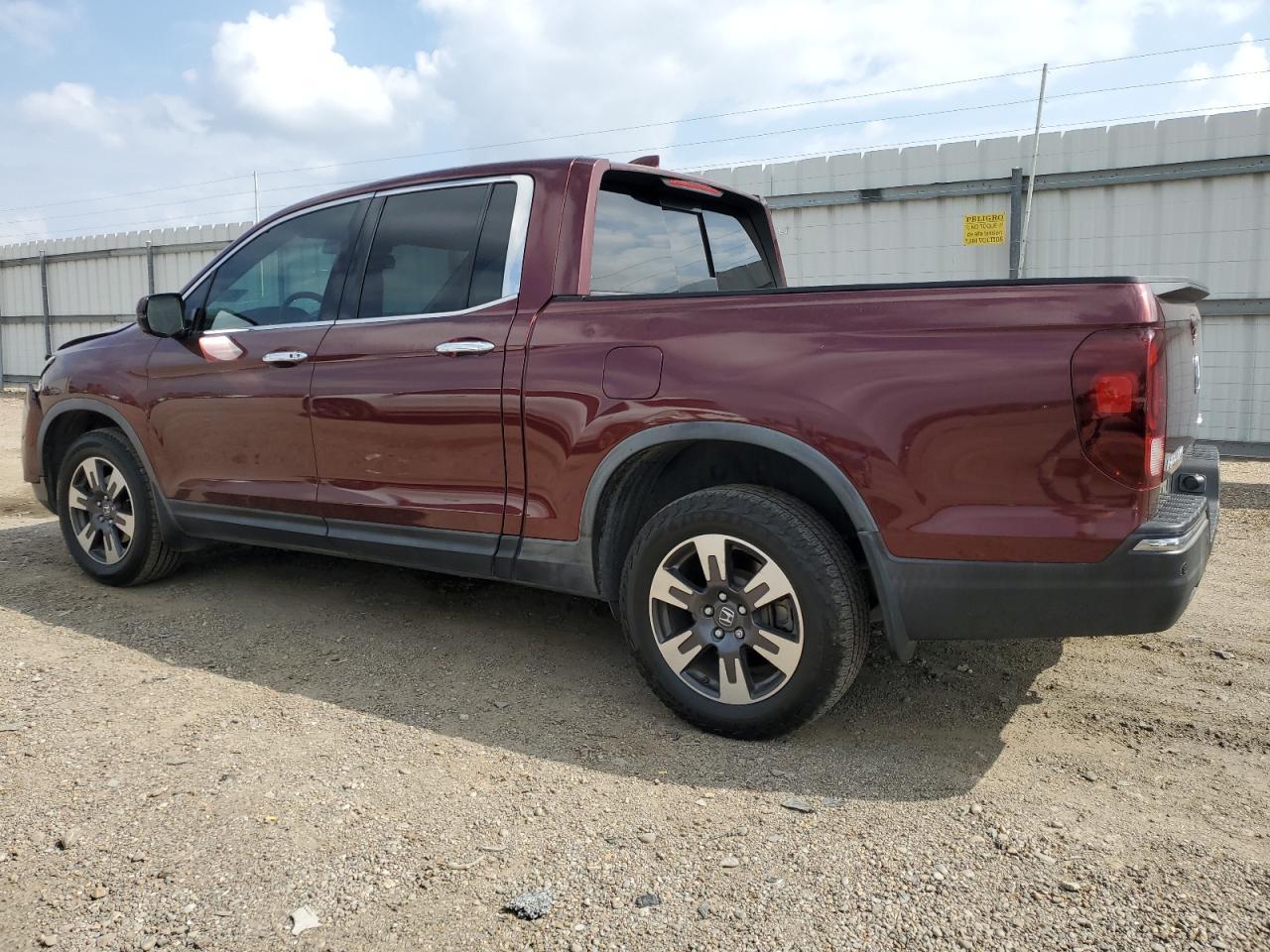 2017 HONDA RIDGELINE - Image 2