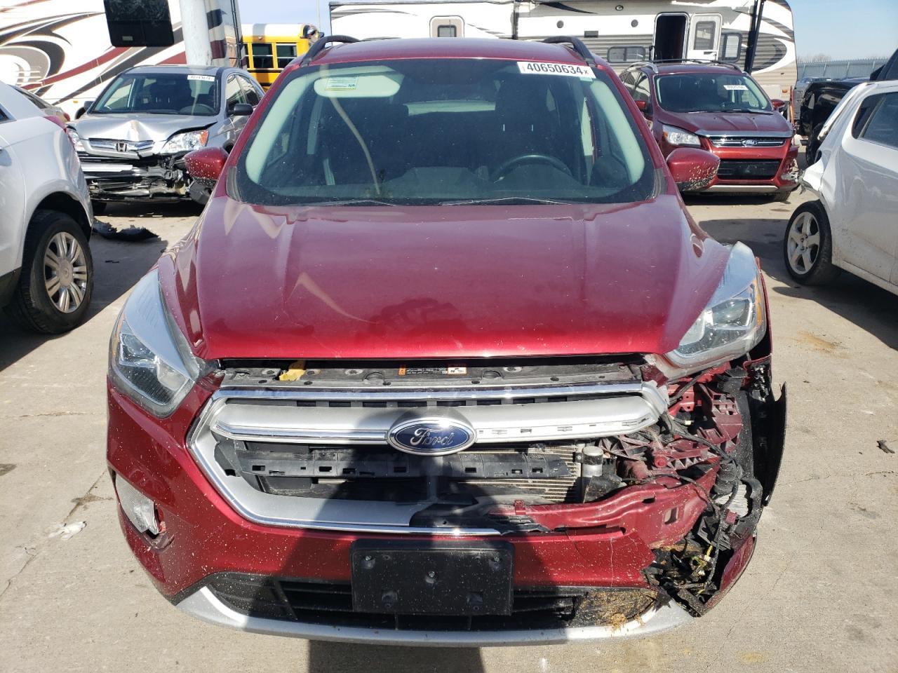 2017 FORD ESCAPE SE - Фото 5
