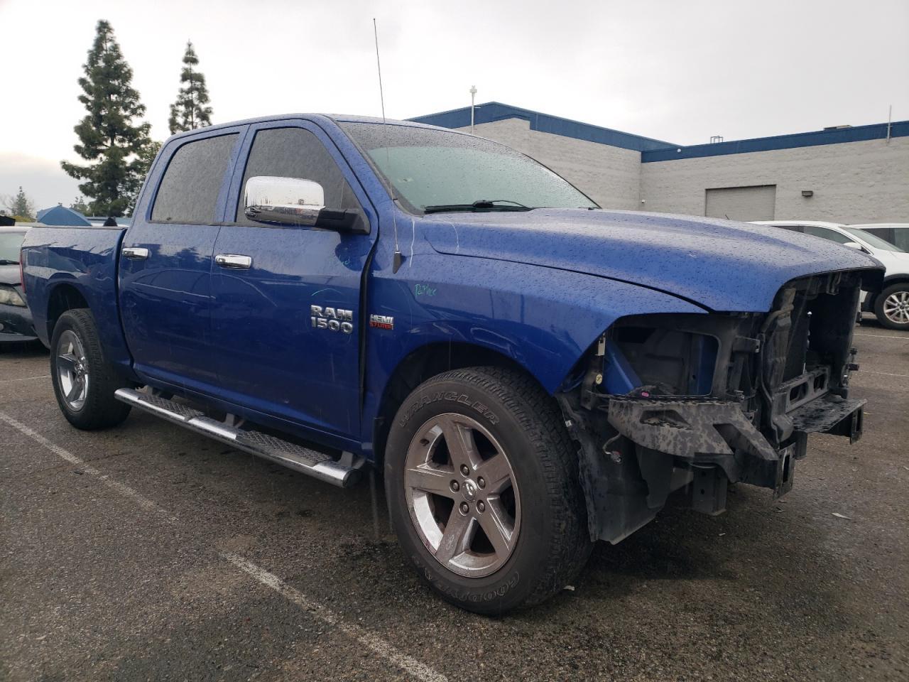 2015 RAM 1500 ST - Фото 4