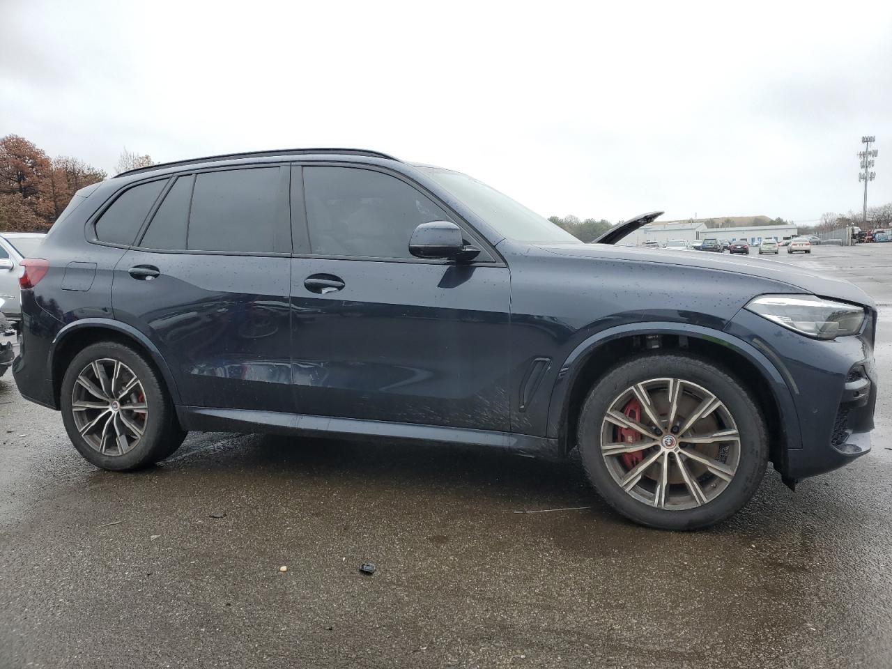 2022 BMW X5 M50I - Фото 4