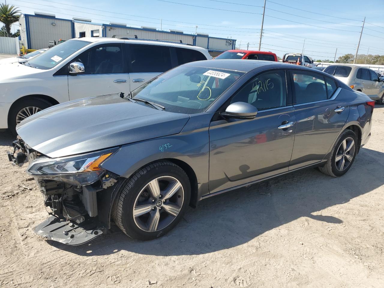 2019 NISSAN ALTIMA SV car image