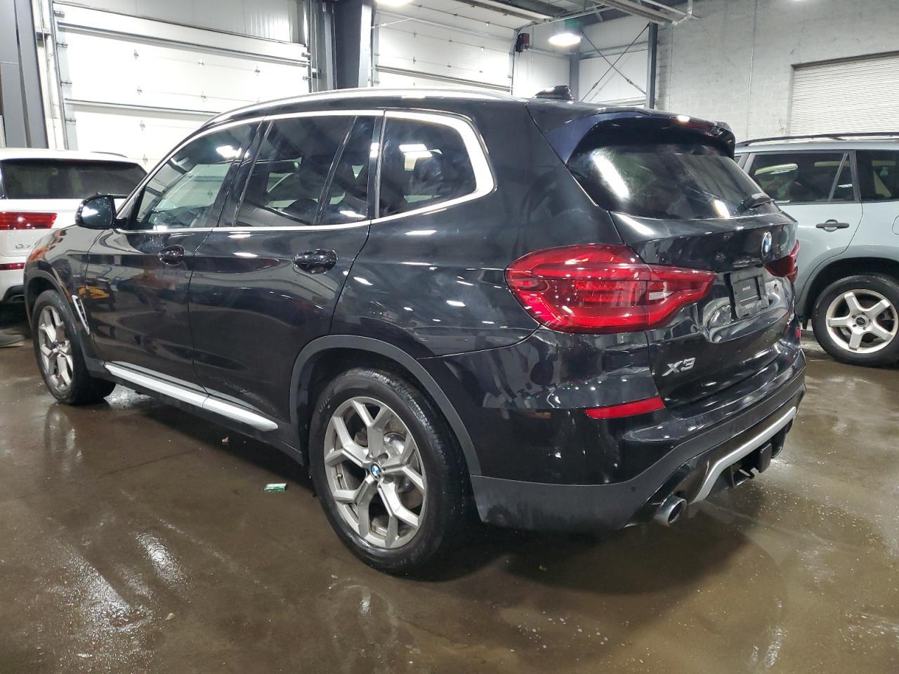 2021 BMW X3 XDRIVE3 - Фото 2