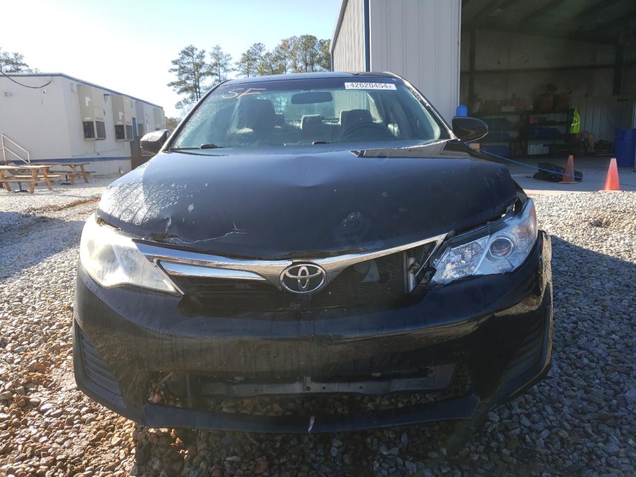 2014 TOYOTA CAMRY L - Фото 5
