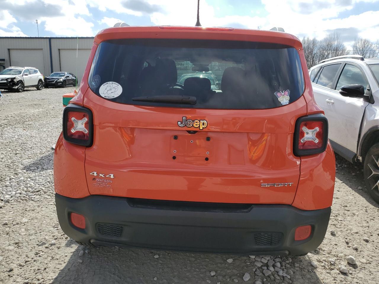 2017 JEEP RENEGADE S - Image 6