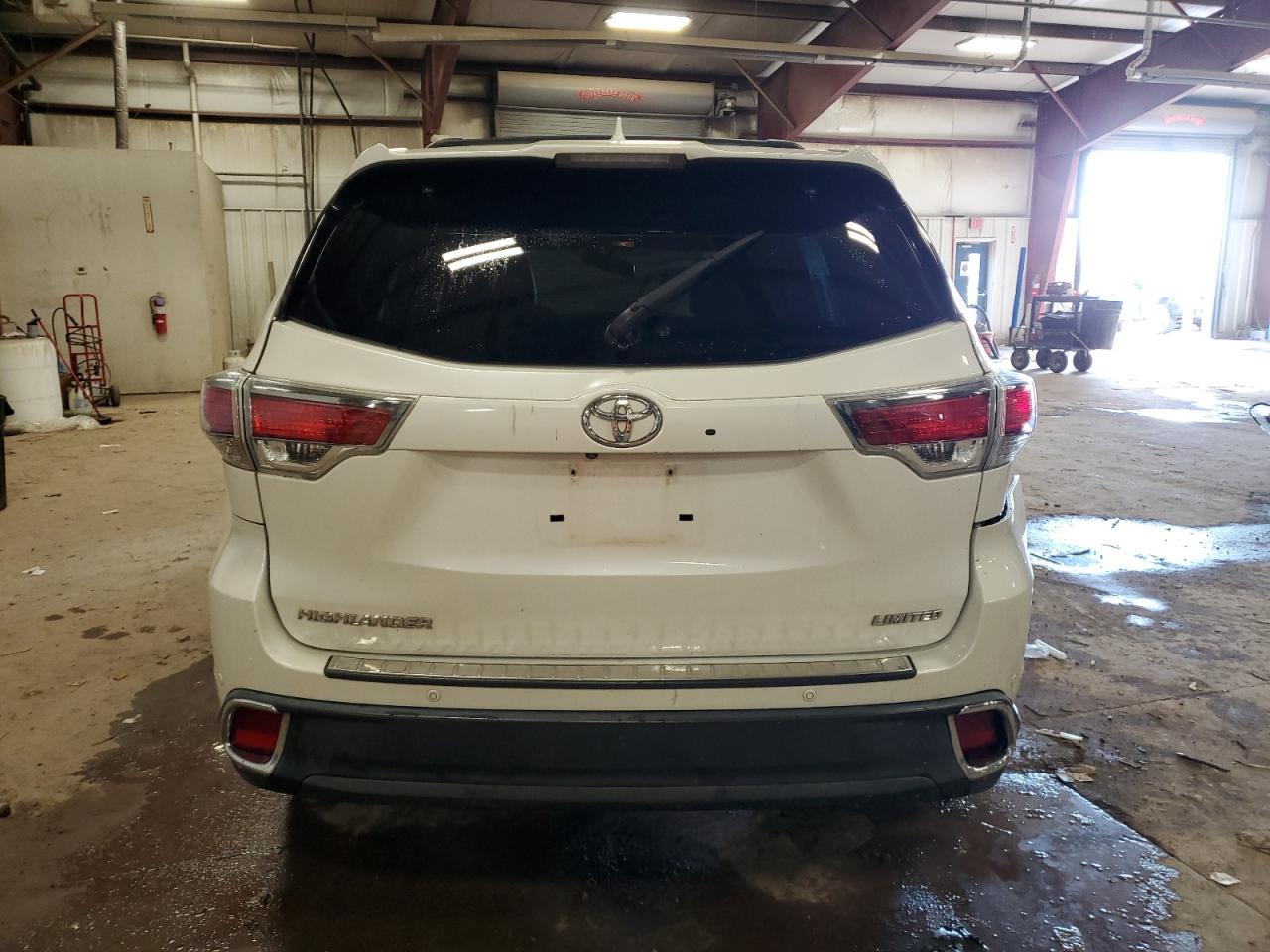 2015 TOYOTA HIGHLANDER - Image 6