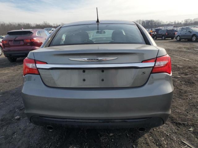 2013 Chrysler 200 Touring - Image 6