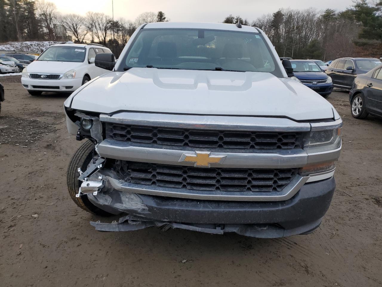 2017 CHEVROLET SILVERADO - Image 5