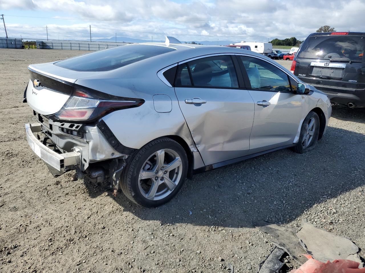 2017 CHEVROLET VOLT LT - Фото 3