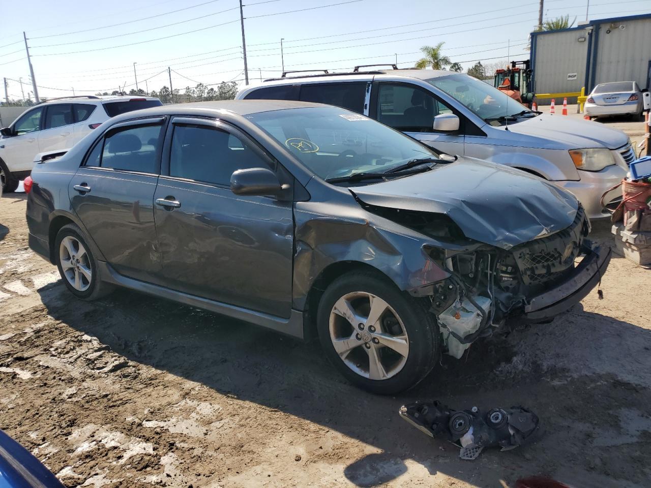 2013 TOYOTA COROLLA BA - Фото 4