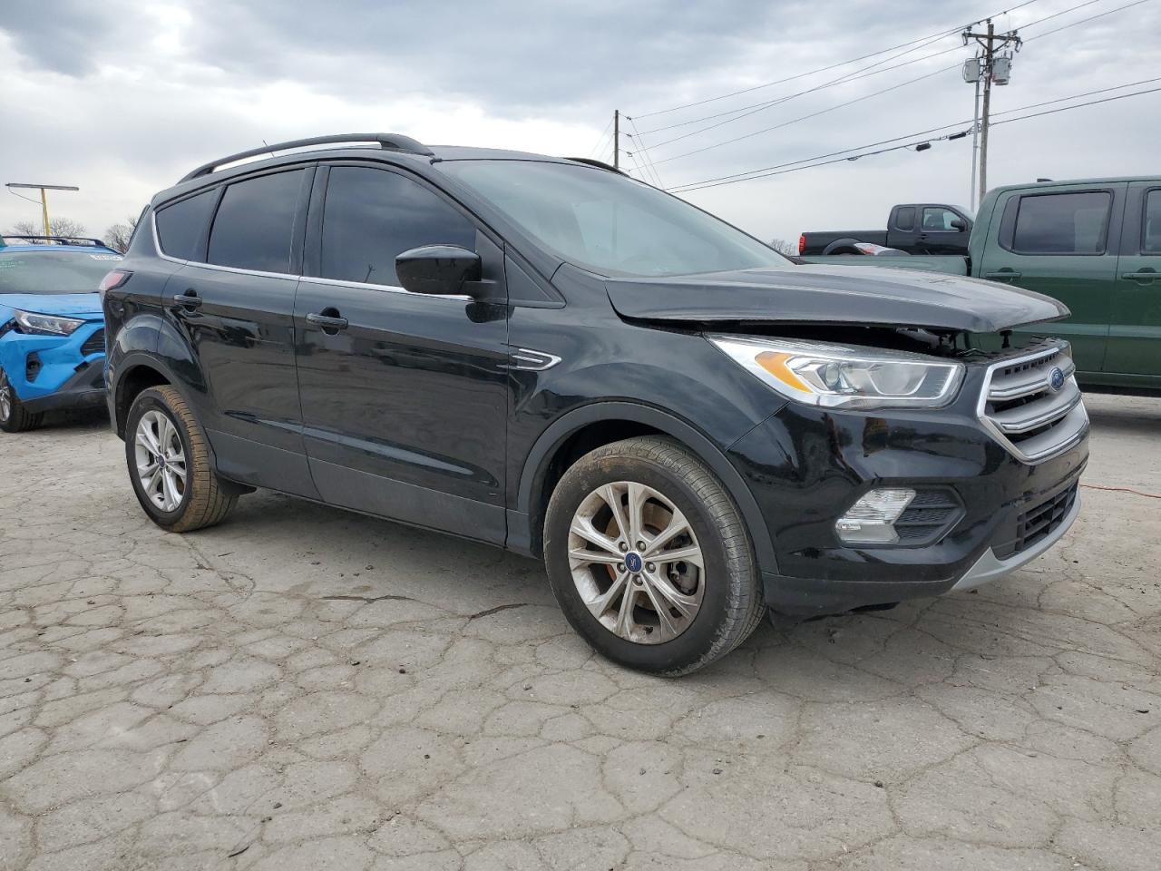 2017 FORD ESCAPE SE - Фото 4