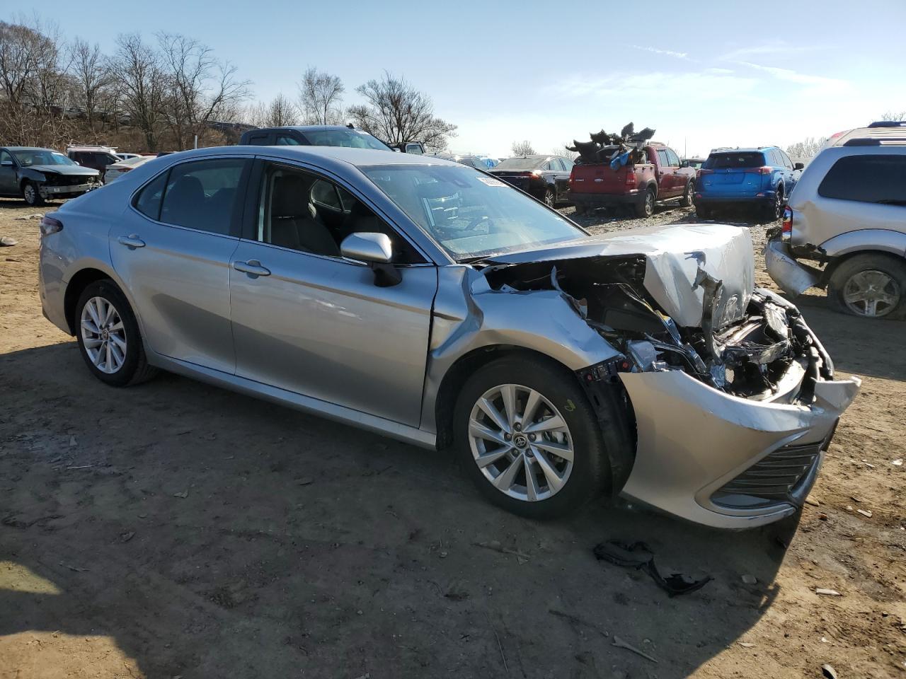 2023 TOYOTA CAMRY LE - Фото 4