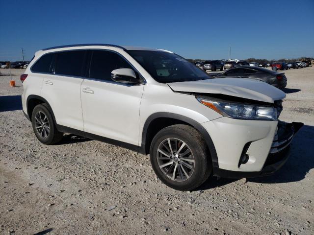 2019 Toyota Highlander Se - Фото 4