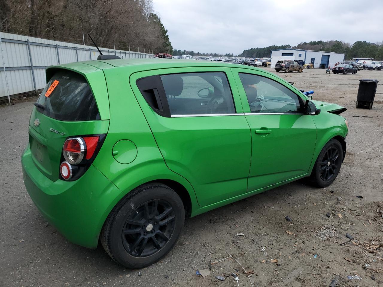 2016 CHEVROLET SONIC LT - Фото 3