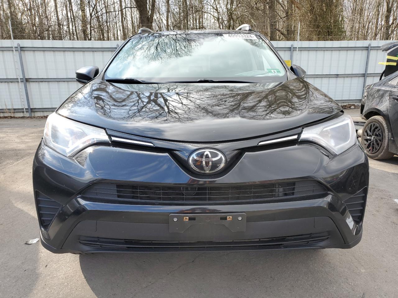 2018 TOYOTA RAV4 LE - Image 5