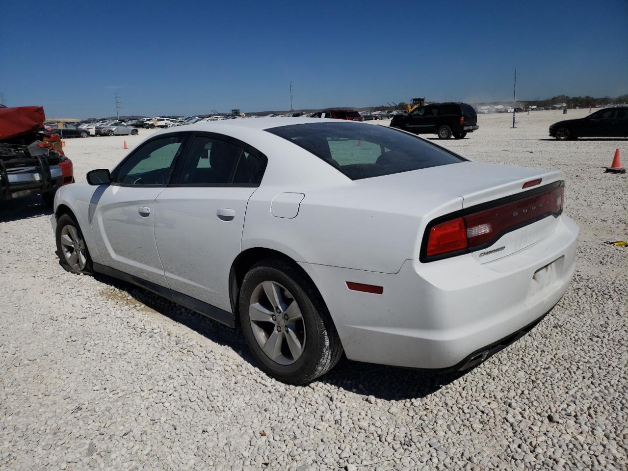 2014 DODGE CHARGER SE - Фото 2